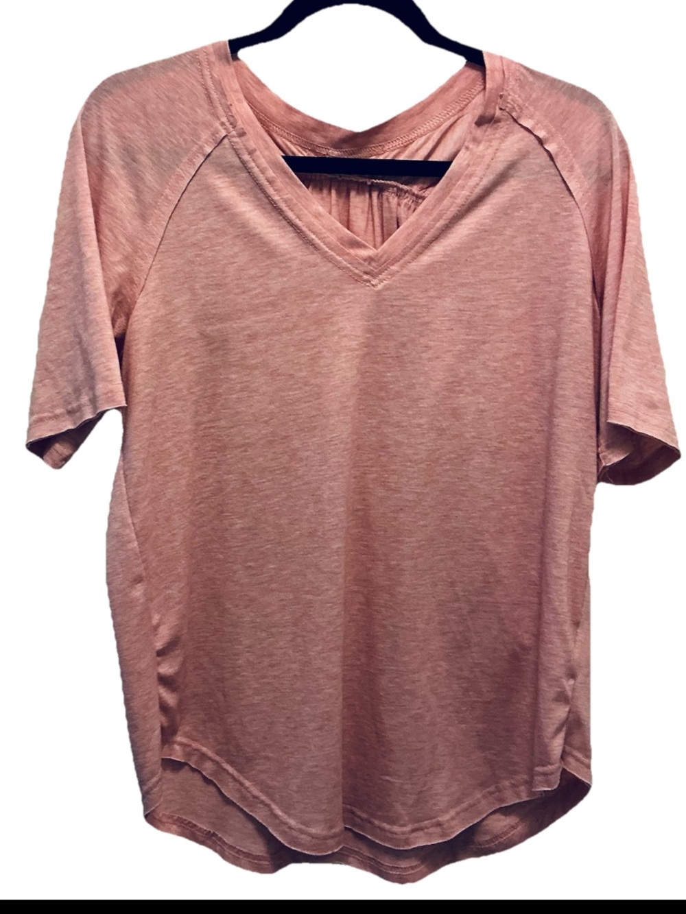 NWOT Heather Pink Women’s Medium V Neck T Shirt. Exposed Seams, Raglan Sleeves